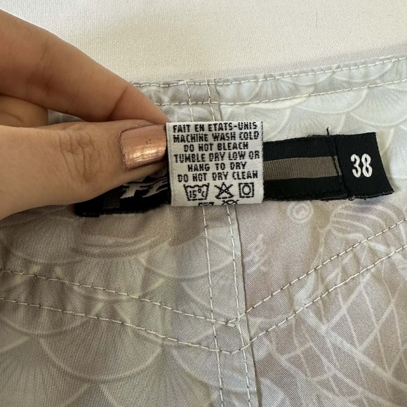 No Fear Board Shorts Mens Size 38 Tie Pockets Unlined Purple Fish scale EUC - Picture 6 of 9